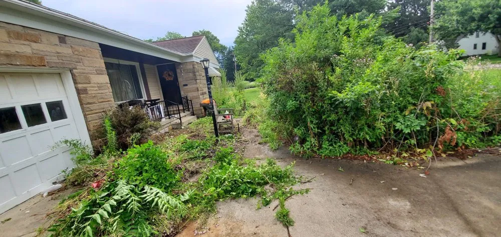 Affordable landscape design for residential properties across Findlay, OH - Clean N Green Lawn Services