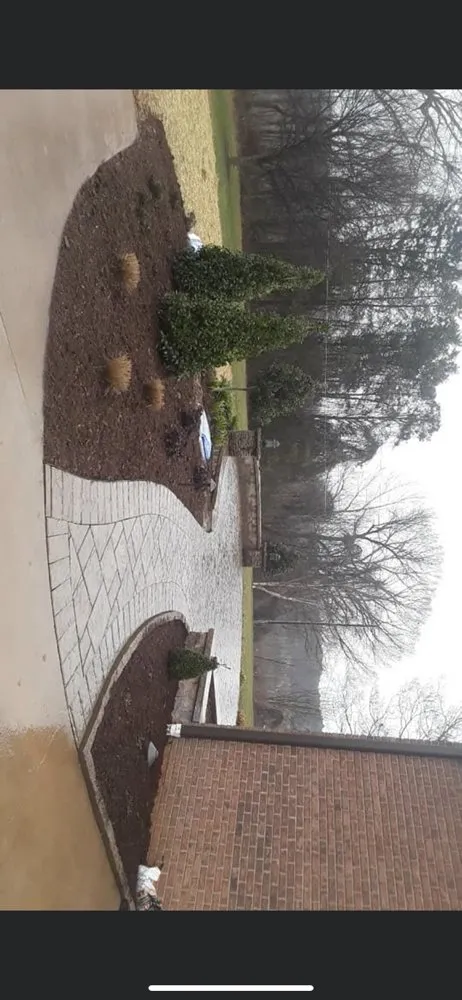 Affordable residential landscaping for year-round maintenance across Findlay, OH - Clean N Green Lawn Services