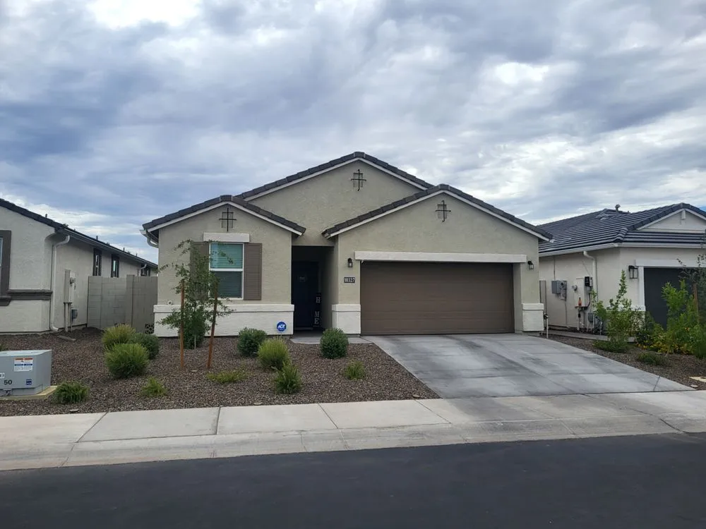 Affordable lawn care service experts serving San Tan Valley, AZ - Clean N Pristine Lawn Care