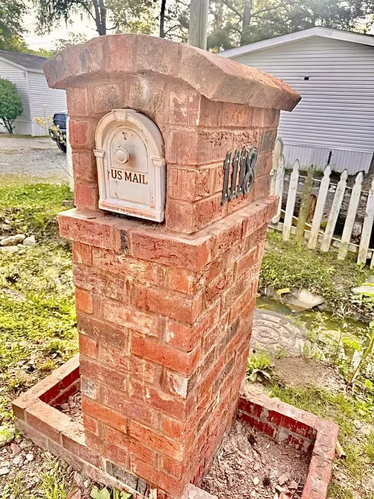 Expert garden landscaping near you across Charleston, SC - Clean N Shine