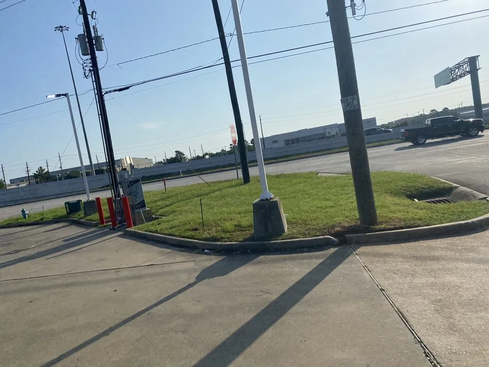 Affordable lawn mowing service with custom design in Montgomery, TX by Clean Path Lawn Service