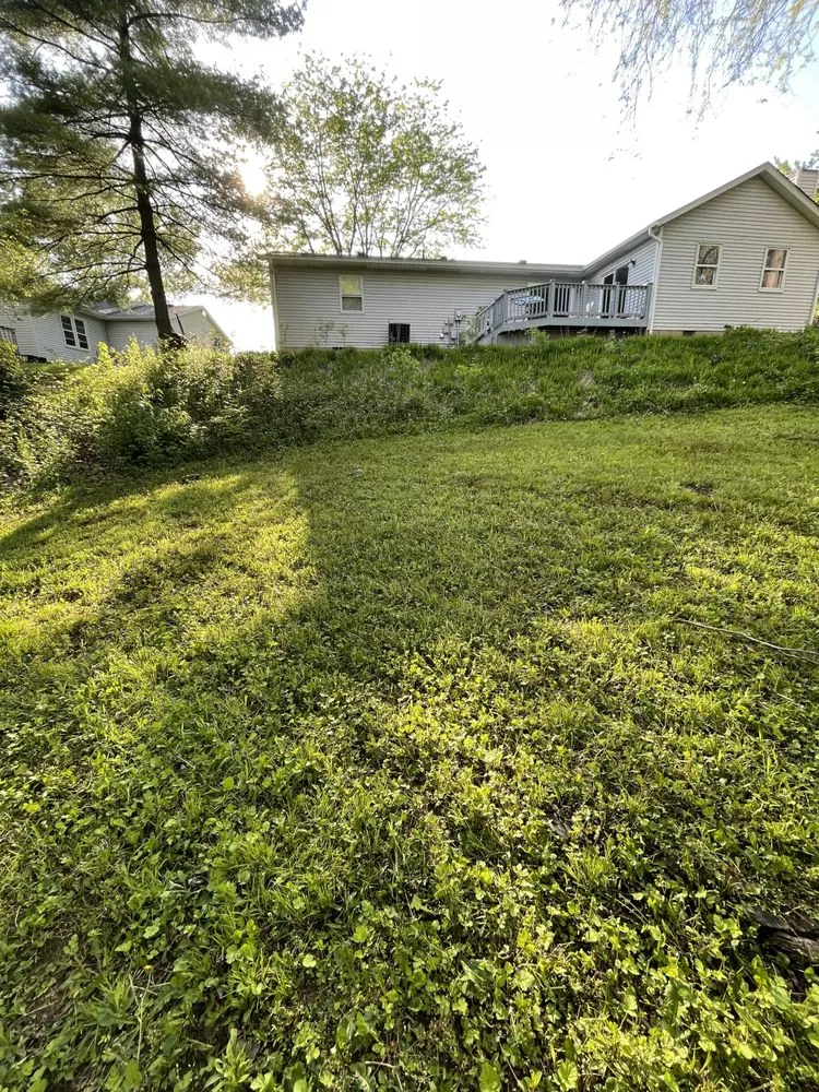 Expert garden landscaping in Lebanon, OH by Clean Slate