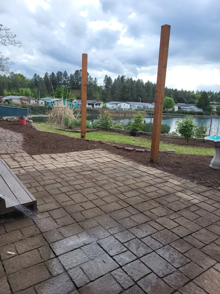 Reliable outdoor landscaping experts serving Oregon City, OR - Clean The Yard Yard Care