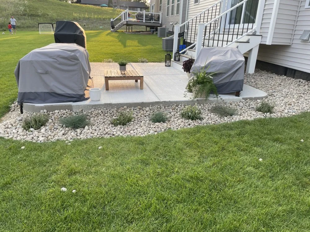 Top-rated yard cleanup service in Oxford, MI by Clean Up Crew