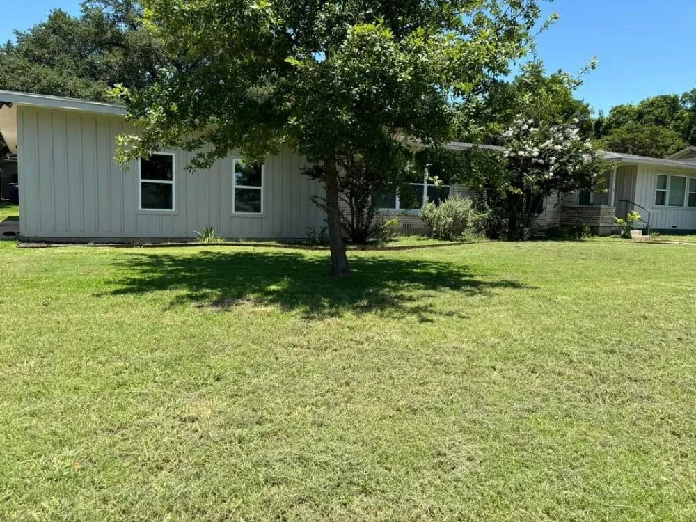 Affordable landscaping services in Waco, TX by Clean-Up Crew