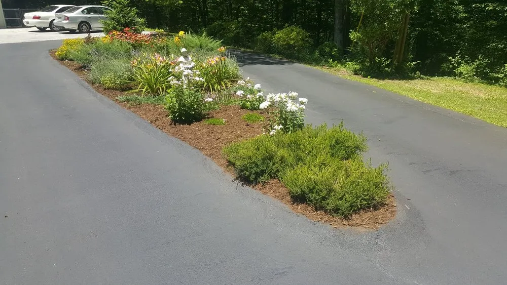 Affordable residential landscaping in Oak Ridge, TN - Clean Up Lawn Service