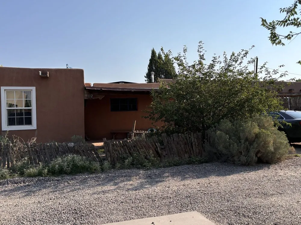 Top-rated yard cleanup service with custom design in Albuquerque, NM by Clean Yards R US