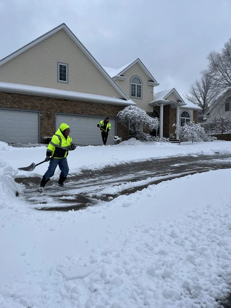 Trusted yard maintenance experts serving Erie, PA - CleanCo