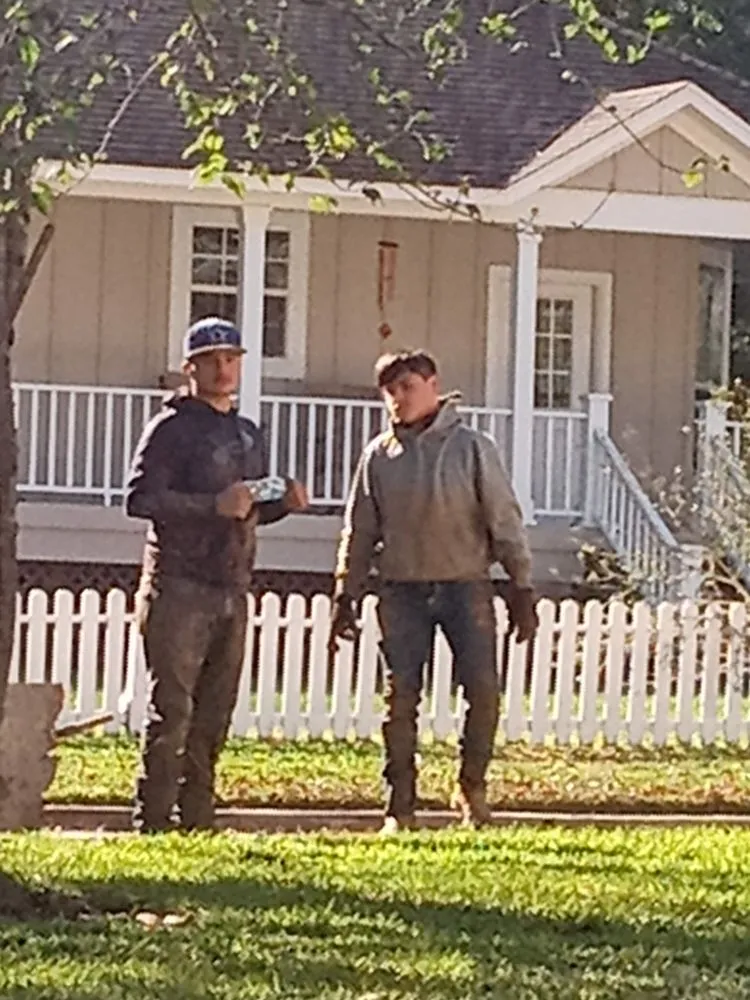 Affordable lawn care service experts serving Jefferson, TX - Cleancut Gardening Service