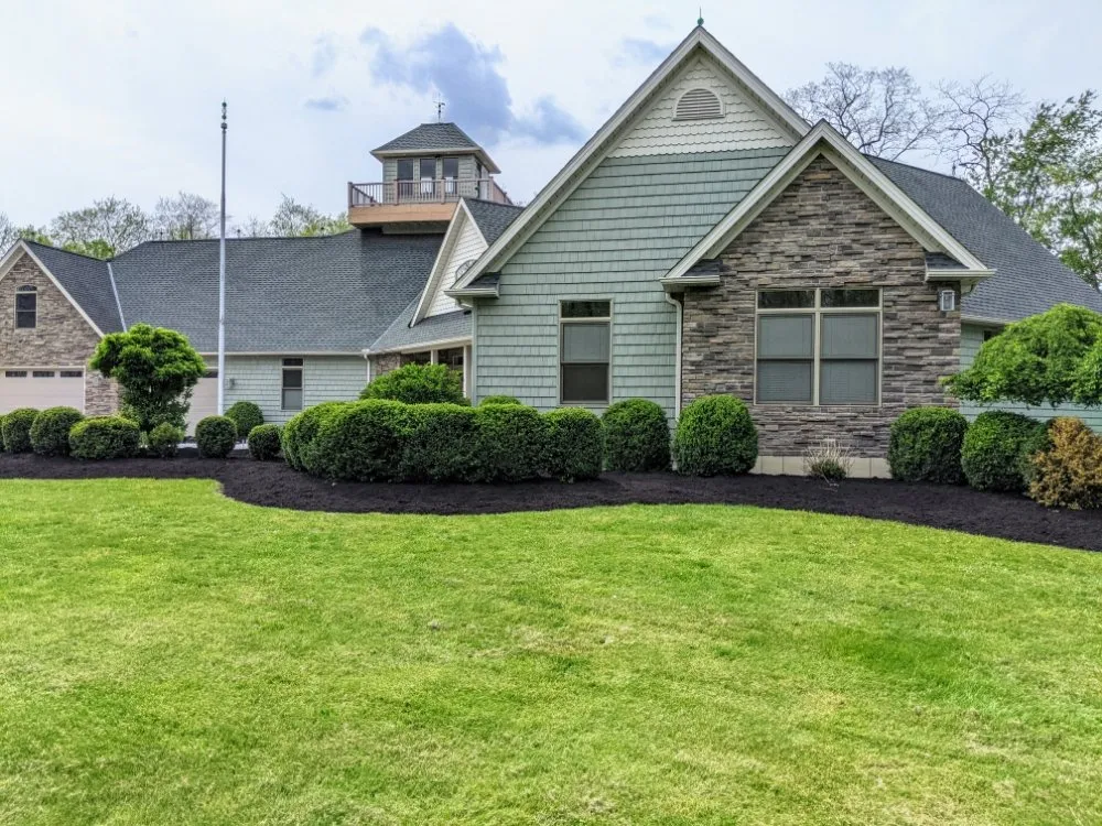 Expert yard maintenance in Medina, OH by Cleaner Grounds