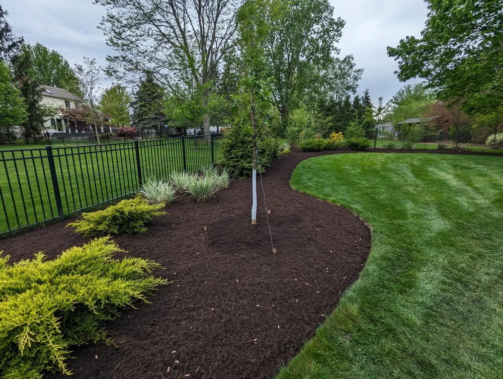 Trusted garden landscaping experts serving Medina, OH - Cleaner Grounds