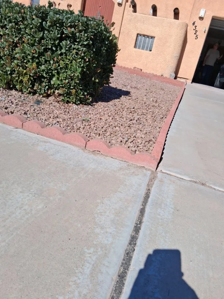 Reliable landscaping services in Las Cruces, NM - CleaninBoyz