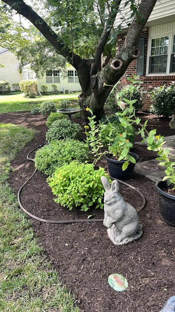 Custom landscape design experts serving Doylestown, PA - Cleaning & Landscaping services