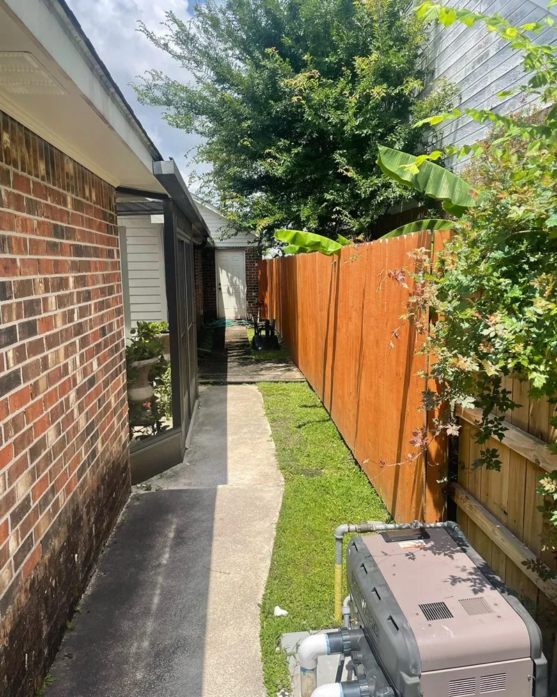 Local outdoor landscaping experts serving Baton Rouge, LA - Cleaning The Earth