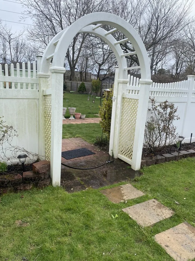 Affordable landscape design experts serving Yaphank, NY - Cleanscape Home Detailing Services