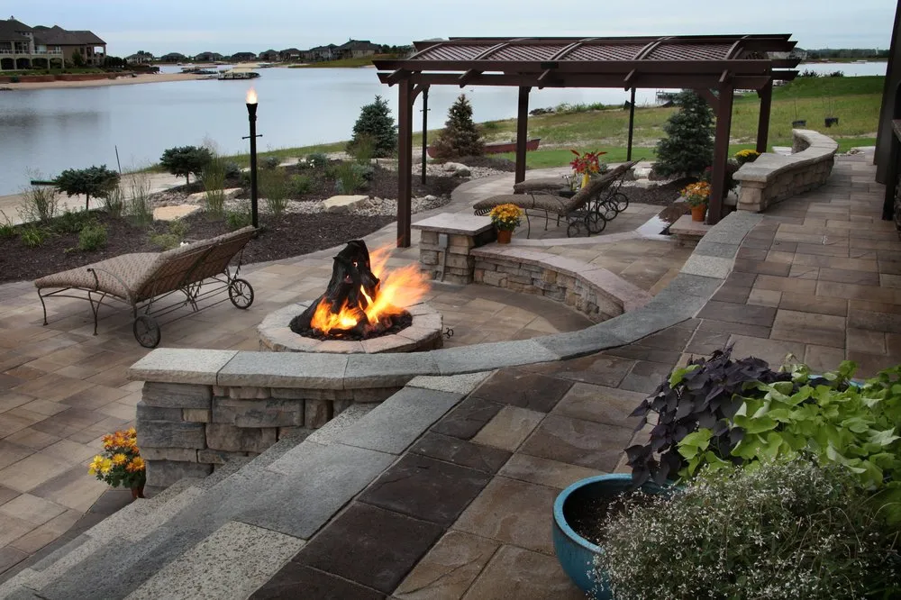 Custom garden landscaping experts serving Omaha, NE - Clear Creek Landscapes