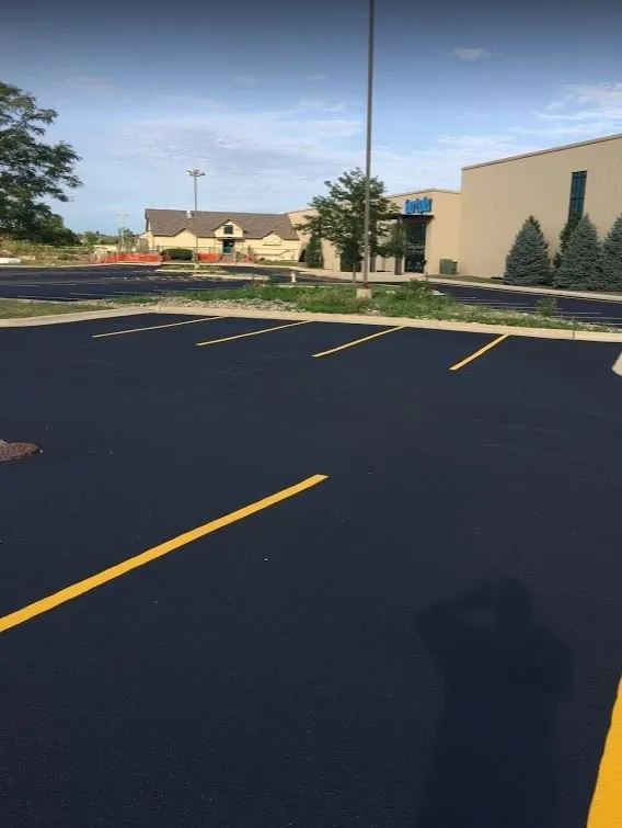 Reliable yard cleanup service for beautiful yards across Bourbonnais, IL - Clear Path