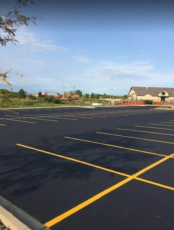 Custom lawn mowing service near you across Bourbonnais, IL - Clear Path