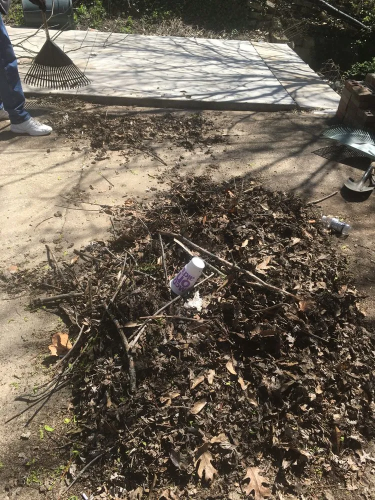 Local yard maintenance in Decatur, IL - Clear Point Property Preservation