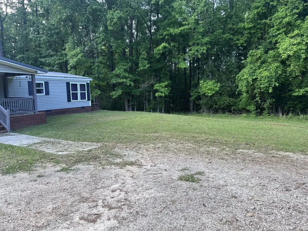 Top-rated lawn mowing service in Valley, AL - Clearcut lawncare