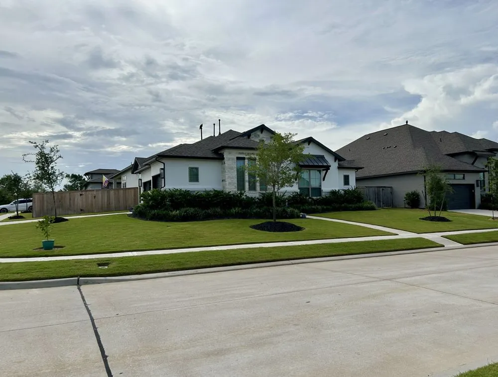 Professional yard cleanup service in Fulshear, TX - ClearCut Outdoor Services