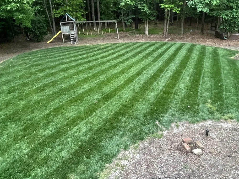 Professional lawn mowing service in Eugene, OR - ClearLine Service Company