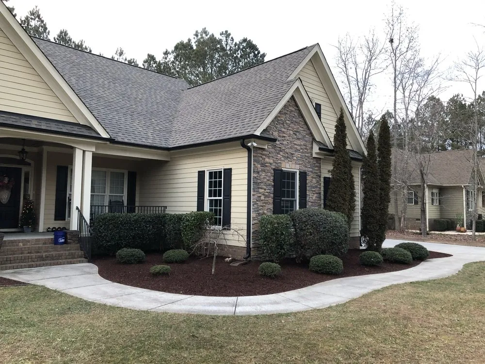 Trusted lawn mowing service experts serving Eugene, OR - ClearLine Service Company