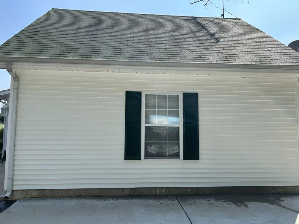 Trusted yard cleanup service for year-round maintenance in Moscow Mills, MO by ClearView Cleaners