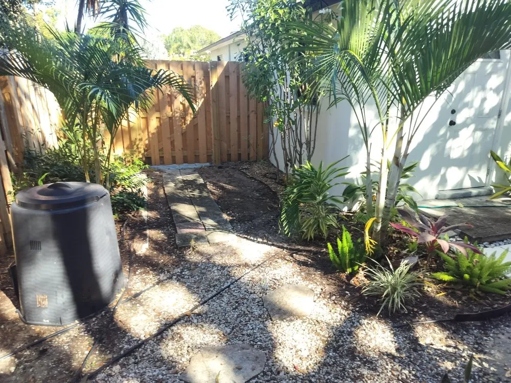 Local yard cleanup service for homes across St. Petersburg, FL - Clearview Handy Crew