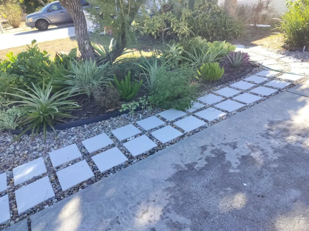 Reliable outdoor landscaping for year-round maintenance in St. Petersburg, FL by Clearview Handy Crew