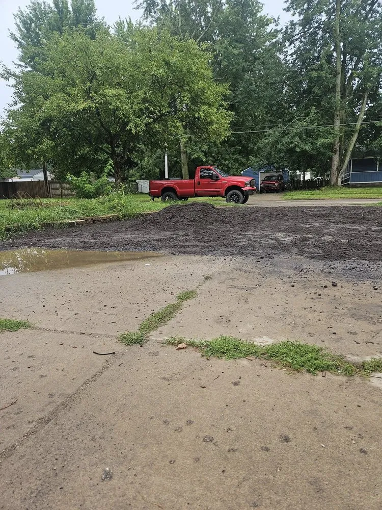 Reliable yard cleanup service in Lansing, MI by Clearview Land Management