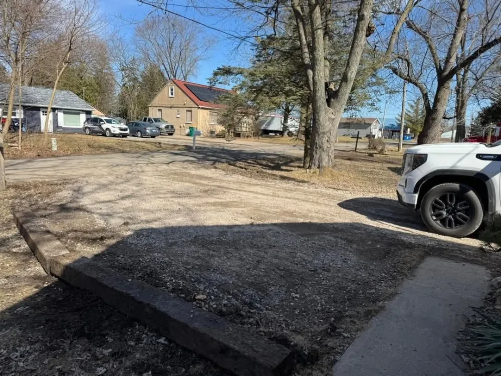 Local yard maintenance in Lansing, MI - Clearview Land Management