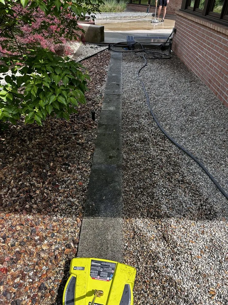 Affordable lawn mowing service in Midland, MI - ClearView