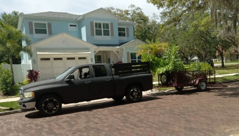 Local garden landscaping in Tampa Bay, FL - Clearwater Junk Hauling & Property Services