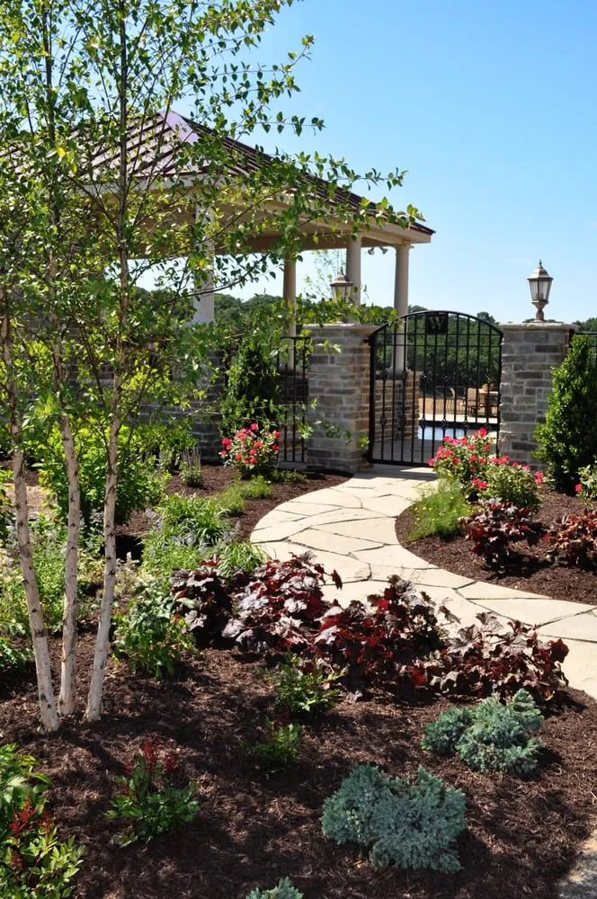 Professional landscape installation experts serving Ijamsville, MD - Clearwater Landscape & Nursery