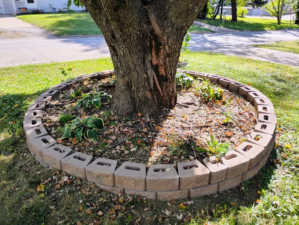 Local outdoor landscaping in Des Moines, IA - ClearWay Landscaping