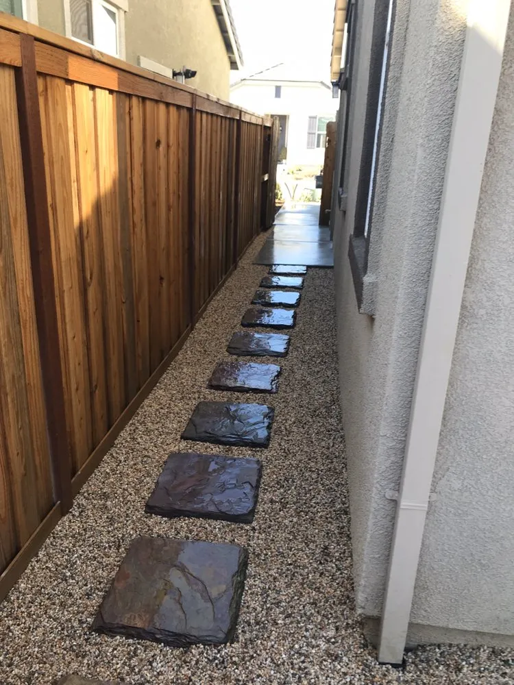 Custom landscaping services with custom design in Sacramento, CA by Clement Landscape Service