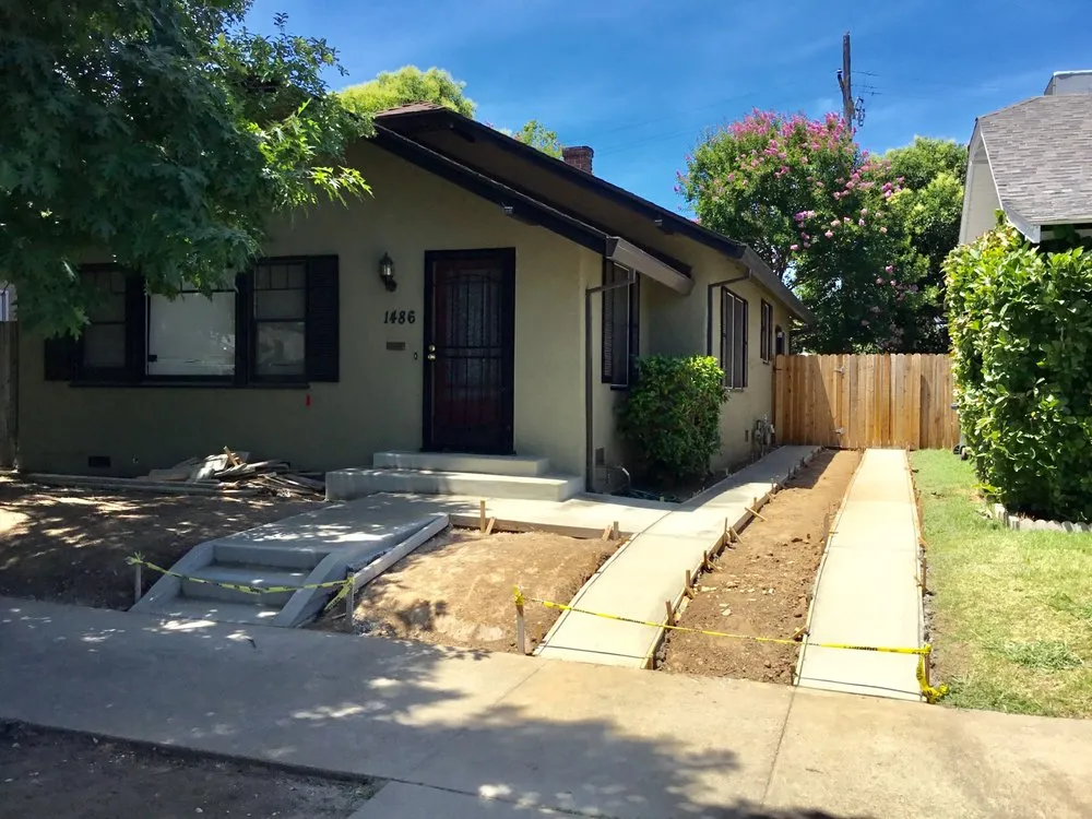 Reliable lawn mowing service in Sacramento, CA - Clement Landscape Service