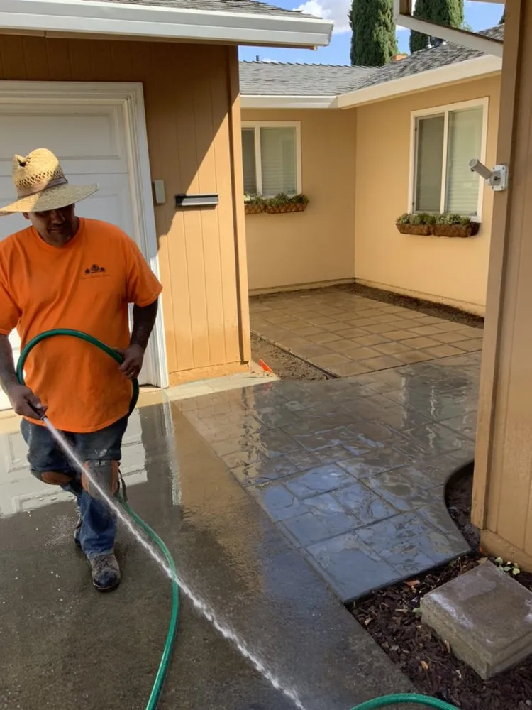 Professional garden landscaping experts serving Sacramento, CA - Clement Landscape Service