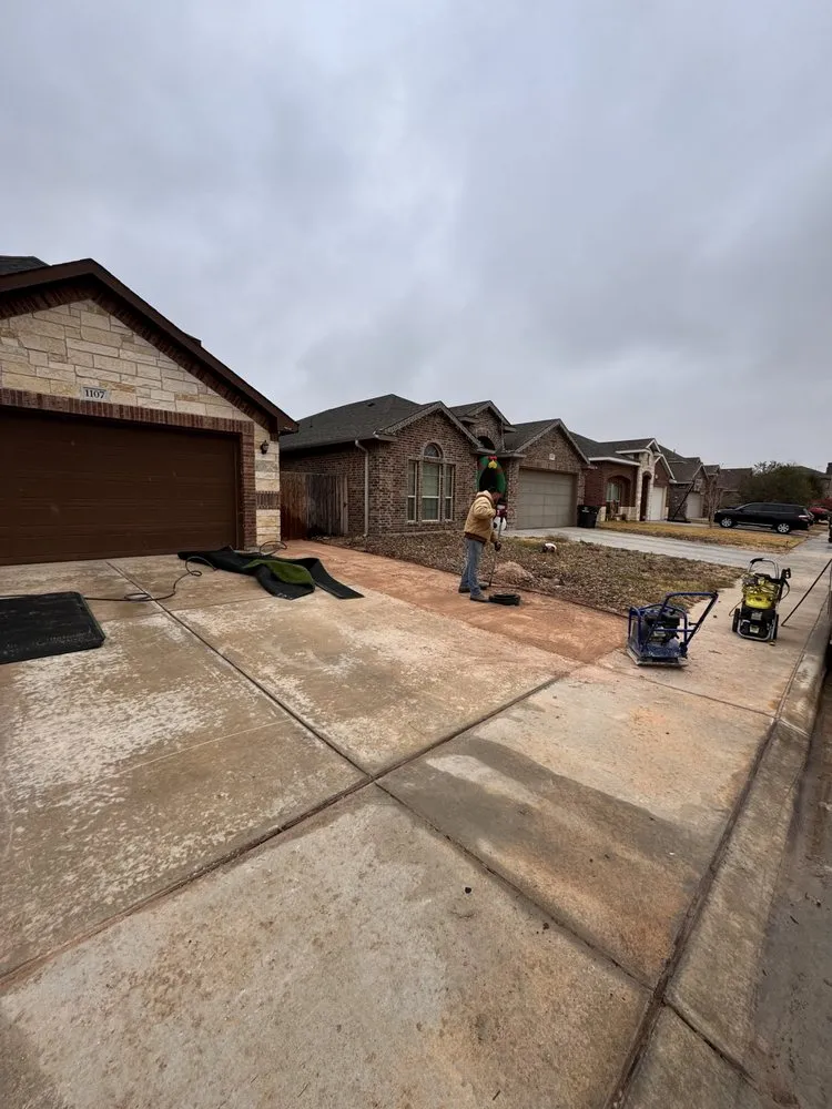 Reliable landscaping services for homes in Midland, TX by Clements Lawn Service