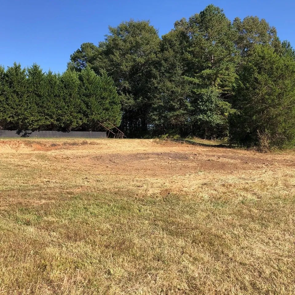 Reliable yard cleanup service experts serving Lincolnton, NC - Clemmer's Landscape