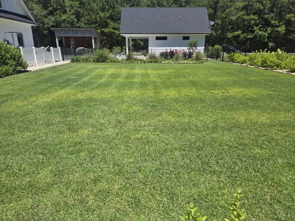 Affordable lawn care service in Winnabow, NC - Clemmons Lawn Care & Pressure Washing