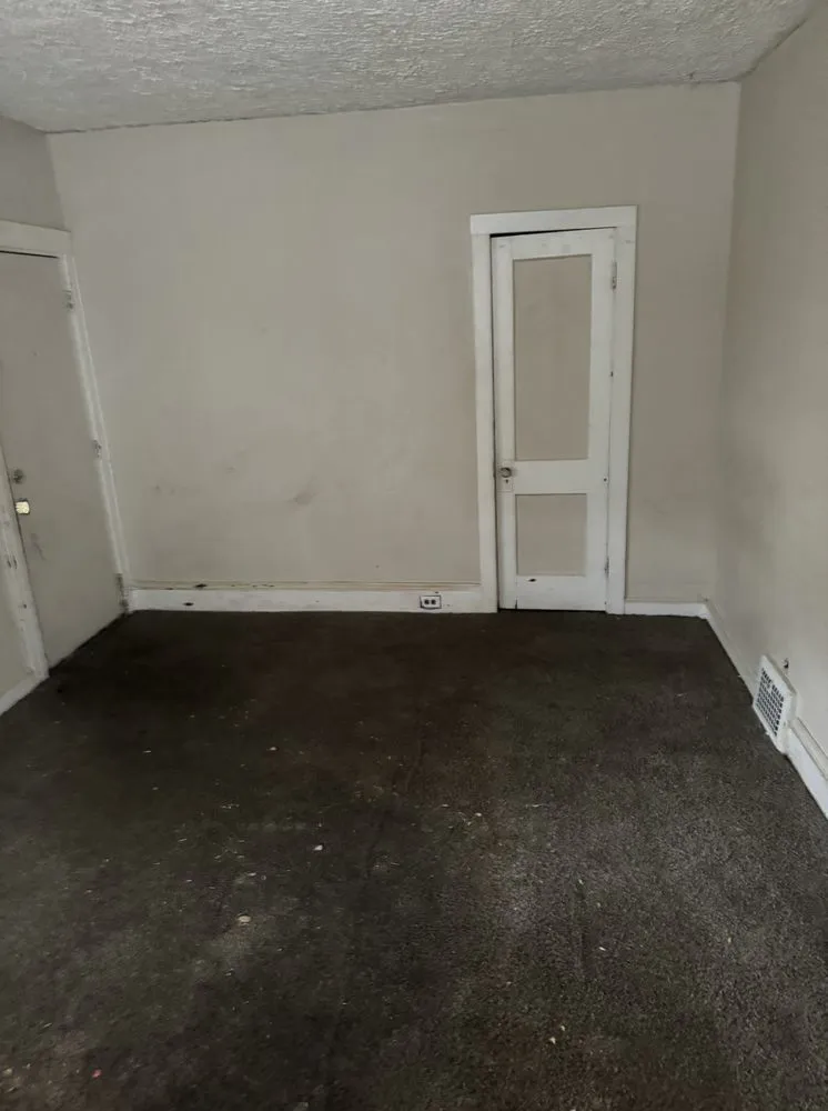 Local lawn mowing service experts serving Fairview Park, OH - Cleveland Premier Liquidators