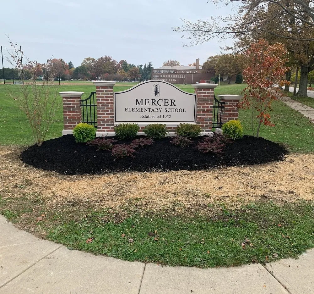 Custom yard cleanup service experts serving Euclid, OH - Cleveland Yardscapes