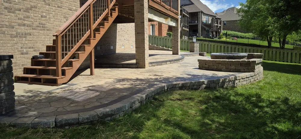 Trusted lawn mowing service in Nixa, MO - Clever Fox Creations