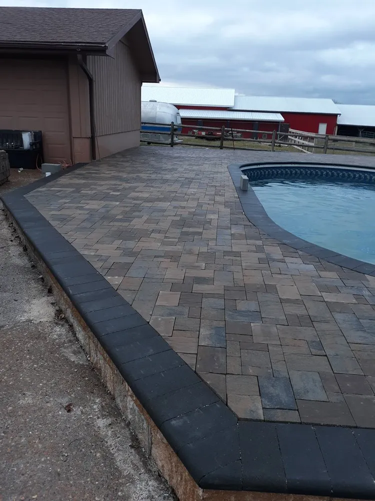 Local garden landscaping for beautiful yards in Nixa, MO by Clever Fox Creations