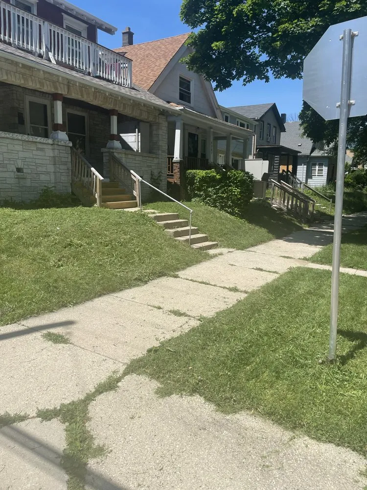 Professional landscape design in Milwaukee, WI by CLH LawnCare