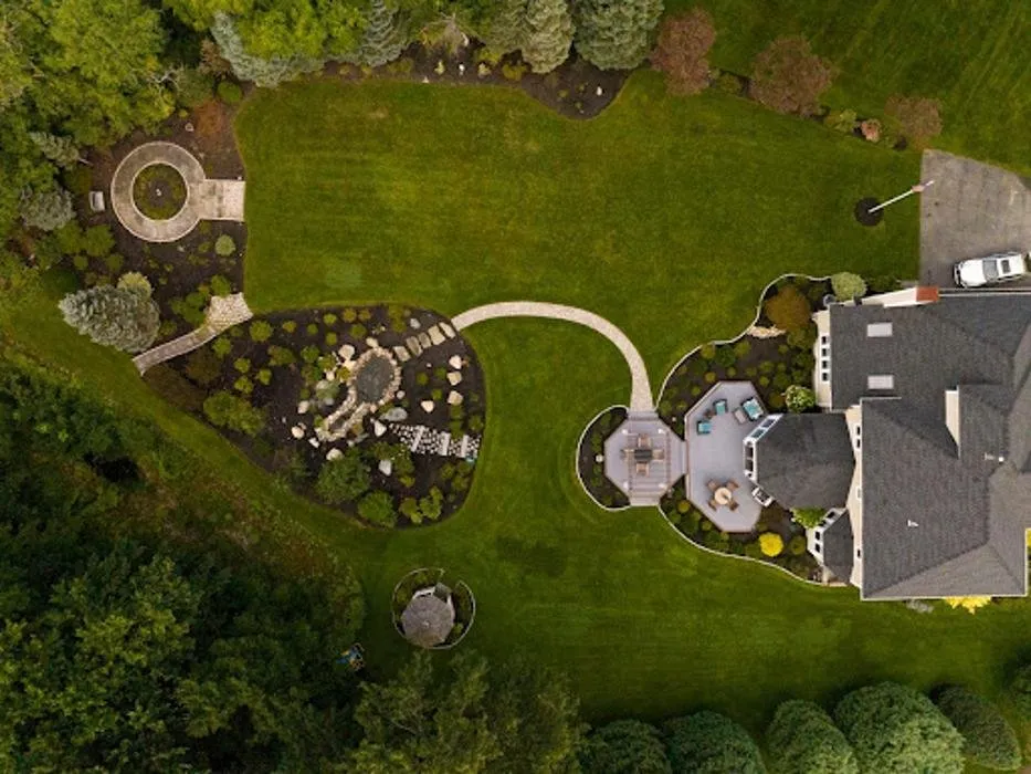 Local lawn care service in Woburn, MA by Cliffstone