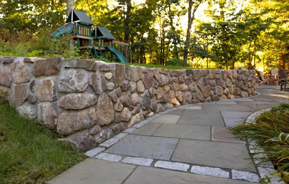 Affordable landscaping services experts serving Woburn, MA - Cliffstone