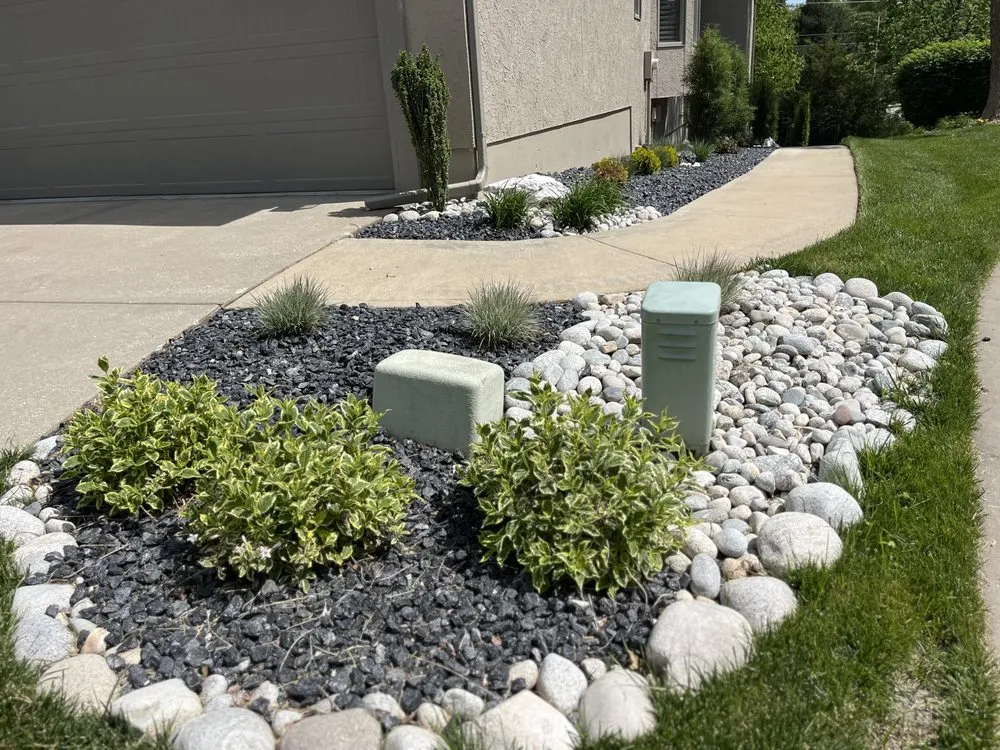 Affordable outdoor landscaping for homes in Spring Hill, KS by Cliffy Care Landscaping